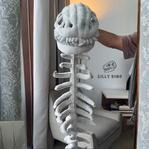 🔥Last Day Sale 40% OFF🔥SillyDino-Dinosaur Skeleton Toy - Soft & Silly, Fun Costume Prop️🎉